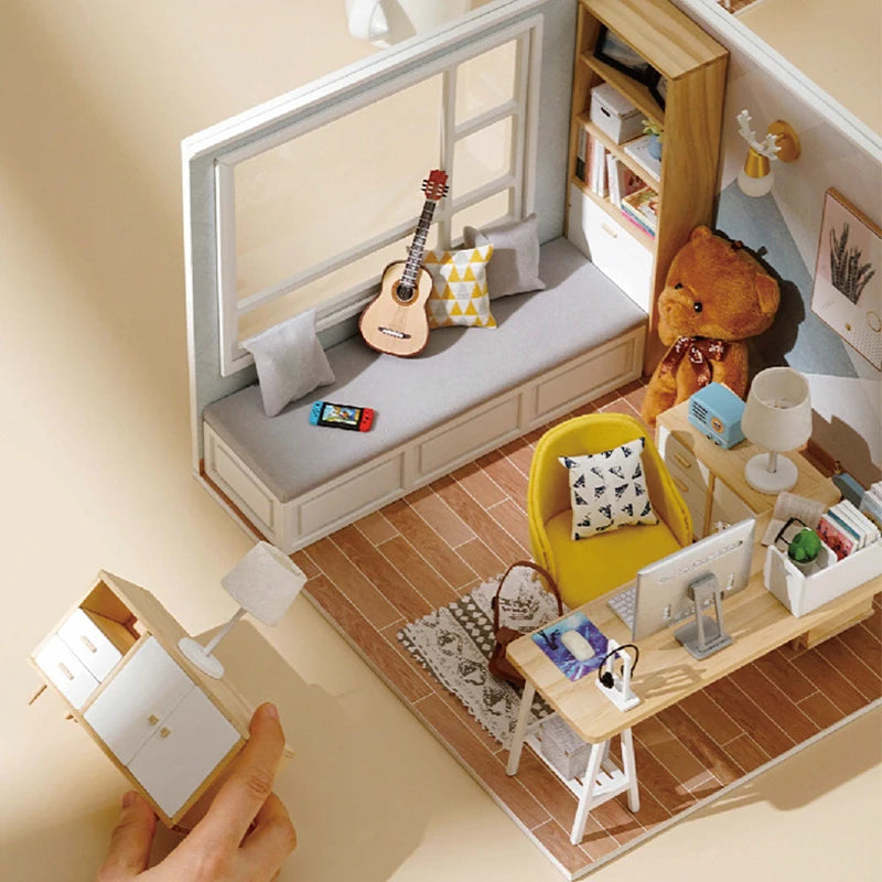 Wooden Miniature Doll House - Nooshop